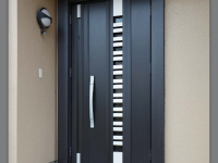 玄関ドアリフォームはいかがですか?